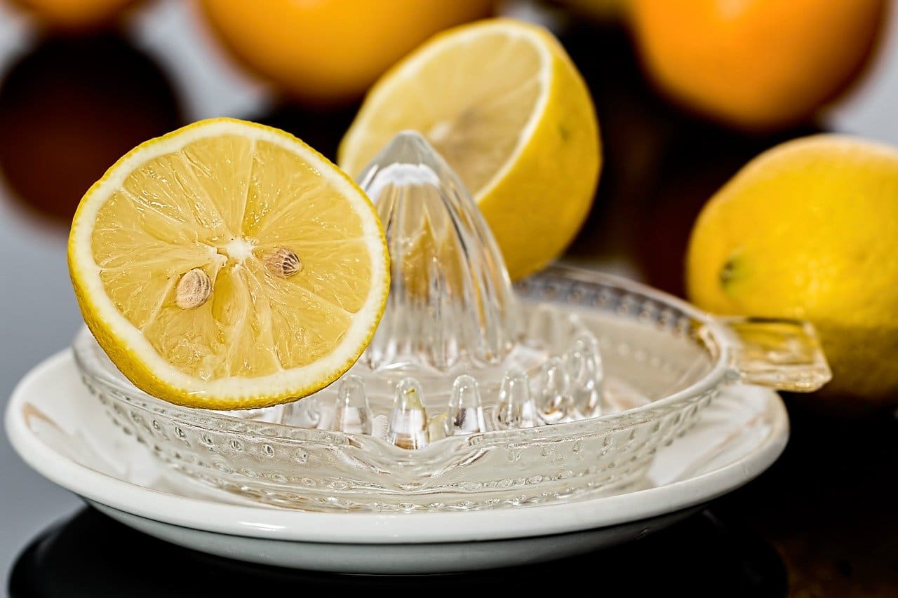 Lemon helps detoxify the body