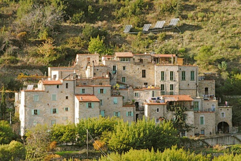 Ecovillage Torri Superiori: sustainable tourism in Liguria