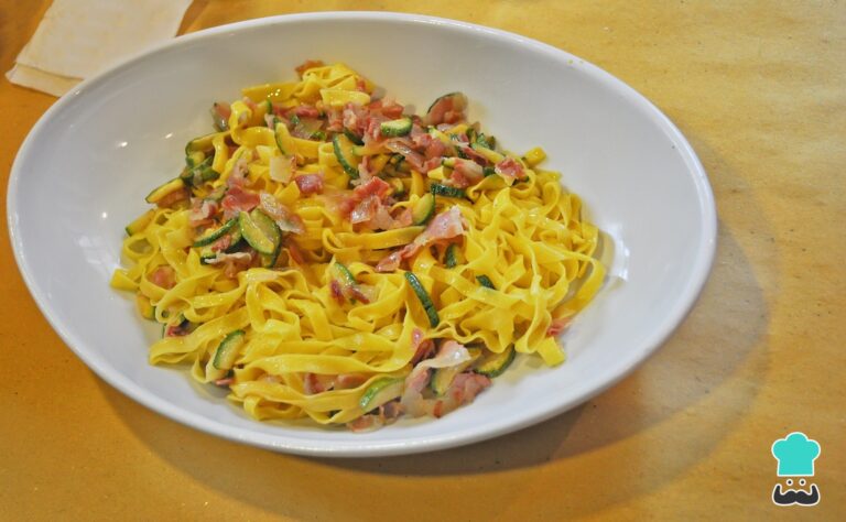 Zucchini and Bacon Pasta
