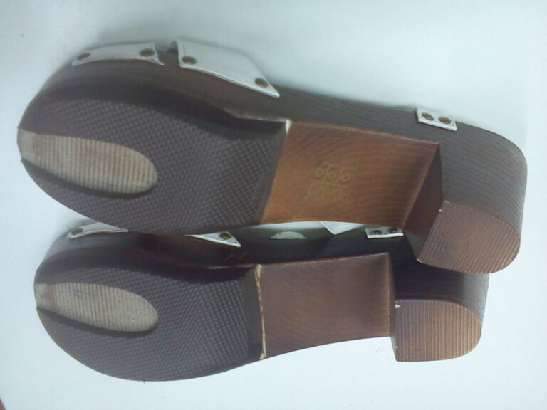 The work sole: beware of the horseshoe