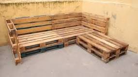 How to make a pallet bedroom step by step?