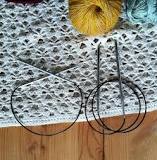 How many types of knitting needles are there? How many types of knitting needles are there?