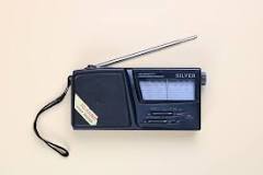 What are the three types of radio? What are the three types of radio?
