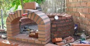 Which brick is best for an oven?