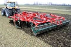 What implements are used to complete the tractor?  - A PUZZLE