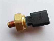 What happens if I disconnect the oil pressure bulb?