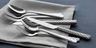 What is the best cutlery material?