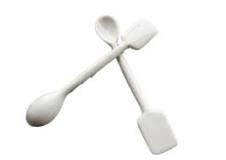 What is a porcelain spatula?