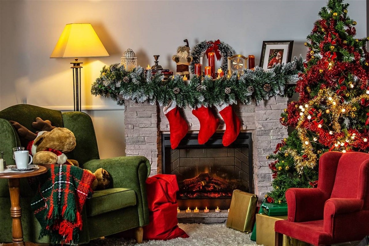 where do you put christmas plants at home