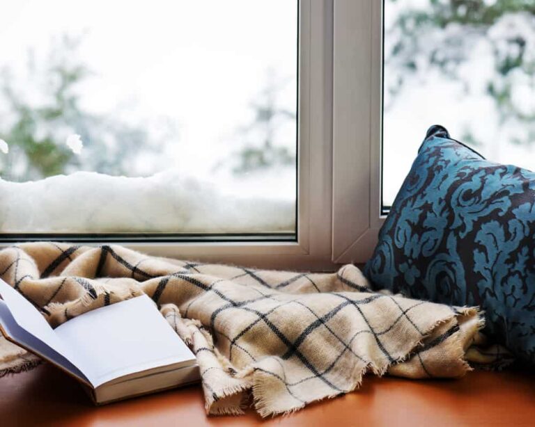 How to Make a Winter Nature Journal to Spend the Cold Months