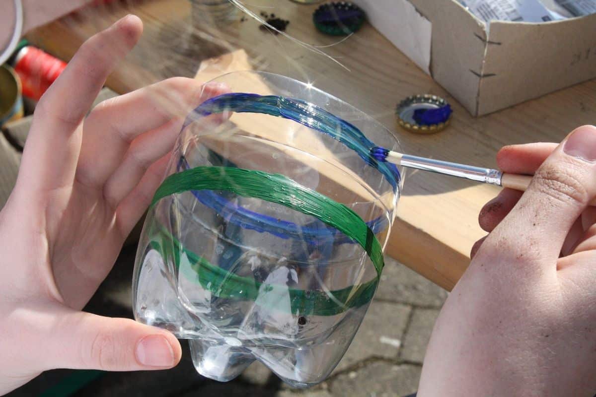 How to make pots with plastic jugs