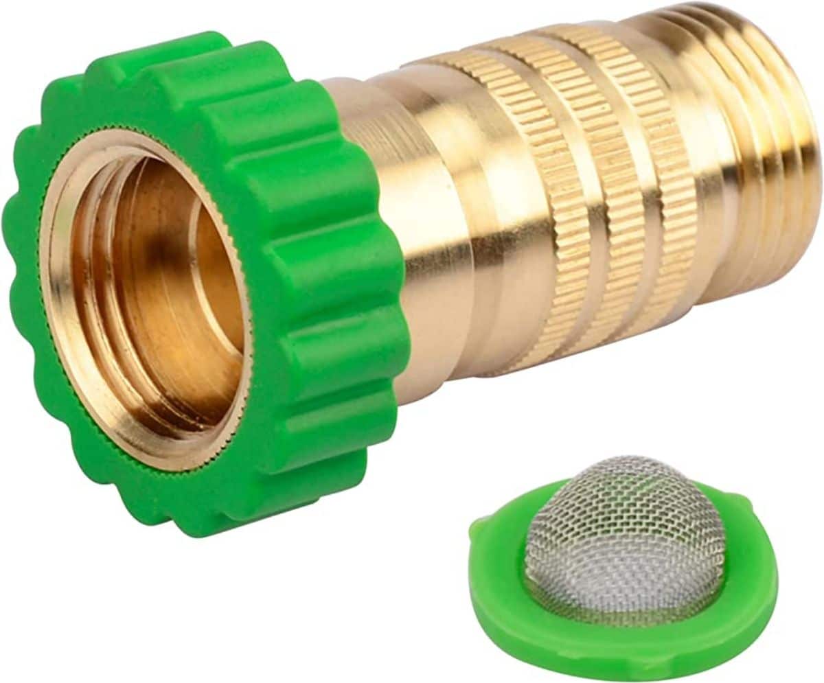 Connector to irrigate with less pressure