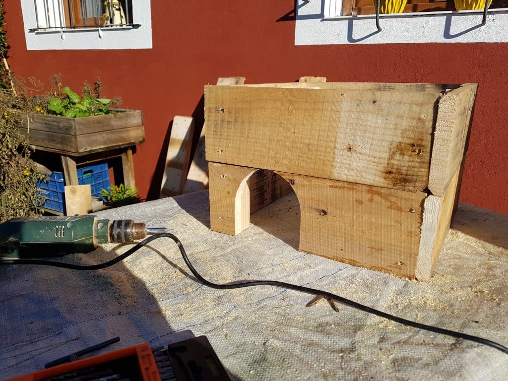 how to make a hedgehog house